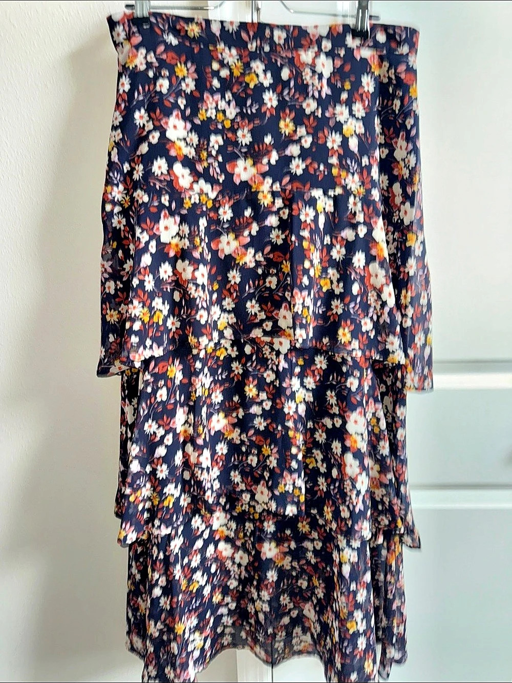 Floral Maxi Dress by ANN TAYLOR in Black & Multicolor Like New, size 10